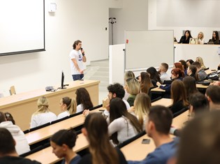 2025-12-05 20-07-55.jpeg